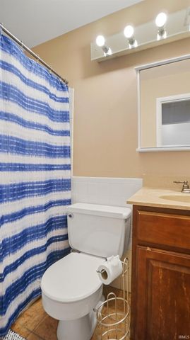 5505 S Wayne Ave Apt C, Fort Wayne, IN 46807