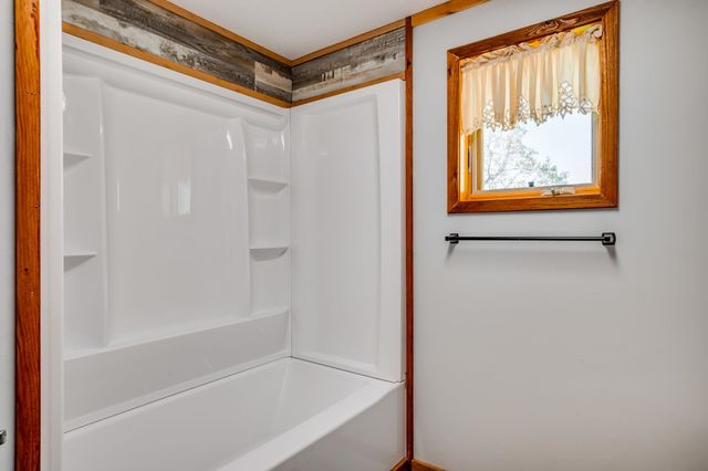 1629 E 119th St S, Mulvane, KS 67110