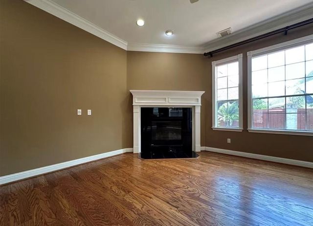 17 Ambleside Crescent Drive, Sugar Land, TX 77479