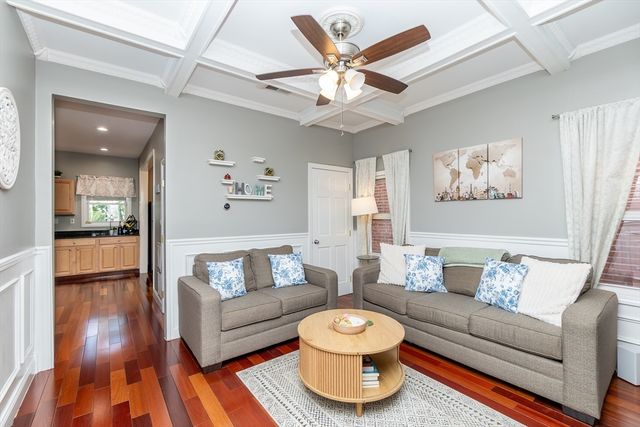 59 W 7th St 3, Boston, MA 02127