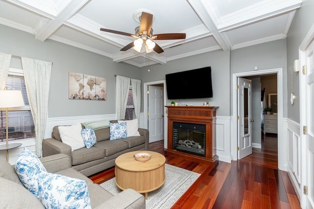 59 W 7th St 3, Boston, MA 02127