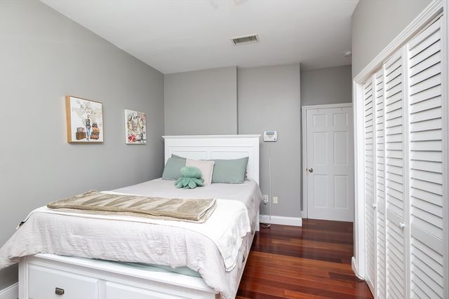 59 W 7th St 3, Boston, MA 02127