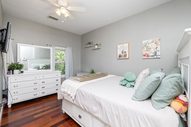 59 W 7th St 3, Boston, MA 02127
