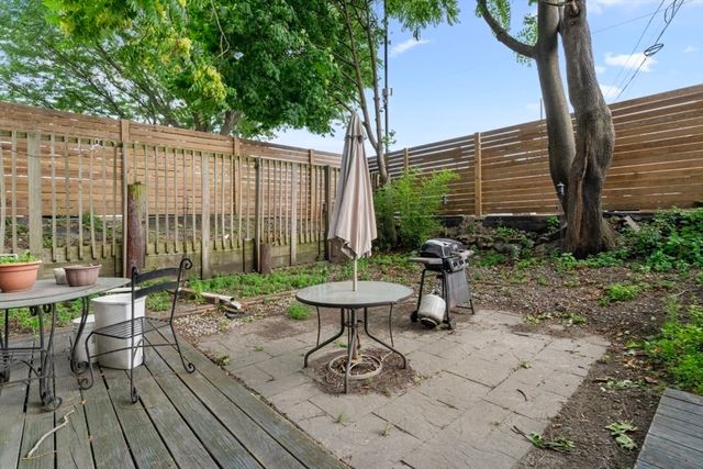 59 W 7th St 3, Boston, MA 02127