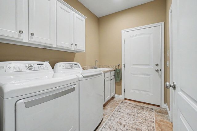 7766 5th Street, Mattawan, MI 49071