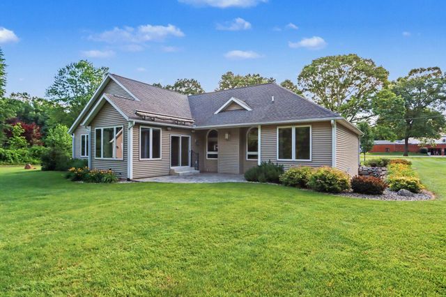 7766 5th Street, Mattawan, MI 49071
