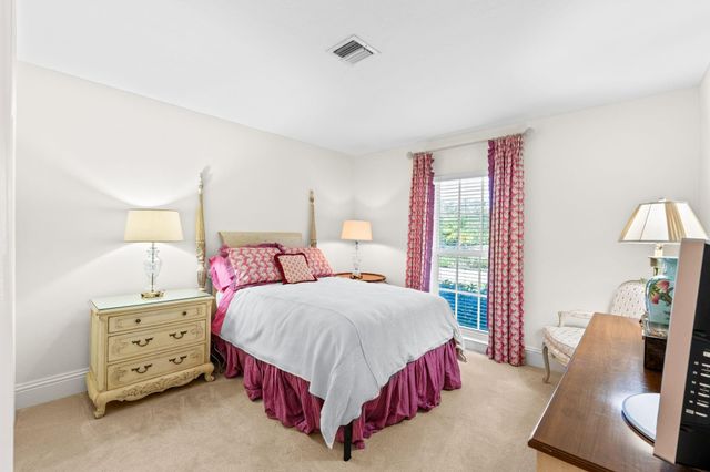 4747 S Lake Drive, Boynton Beach, FL 33436