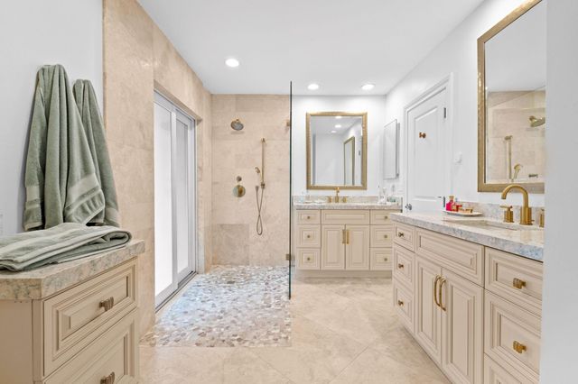 4747 S Lake Drive, Boynton Beach, FL 33436