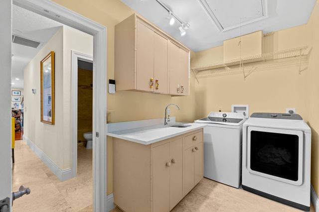 4747 S Lake Drive, Boynton Beach, FL 33436