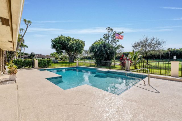 4747 S Lake Drive, Boynton Beach, FL 33436