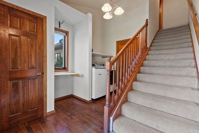 2100 HILLSIDE LANE, Green Bay, WI 54302