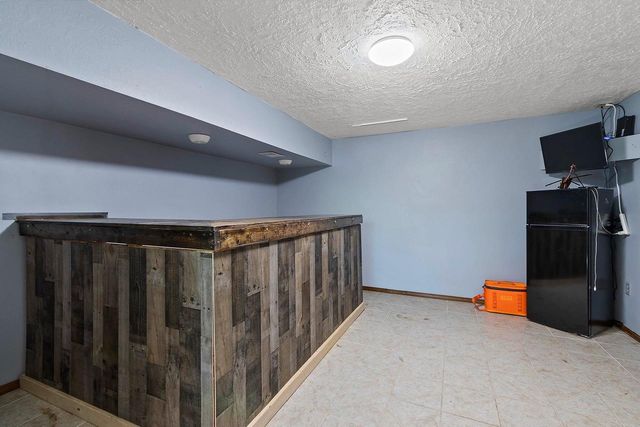 2100 HILLSIDE LANE, Green Bay, WI 54302