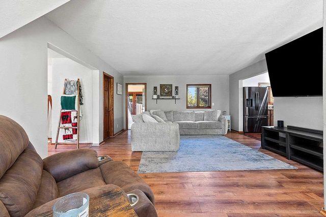 2100 HILLSIDE LANE, Green Bay, WI 54302
