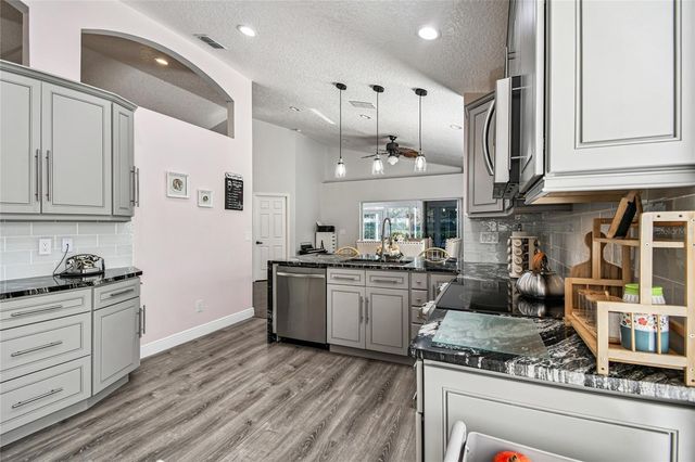 3840 EVERSHOLT STREET, Clermont, FL 34711