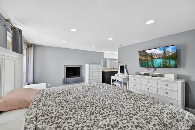 3631 Claremont, Irvine, CA 92614