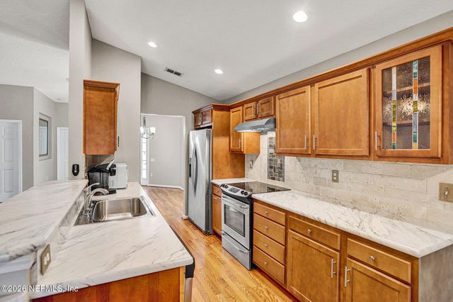 1325 FAIRWAY VILLAGE Drive, Fleming Island, FL 32003