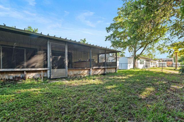 4351 NW 115th Ter, Sunrise, FL 33323