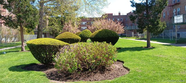 13824 68th Drive 1, Flushing, NY 11367