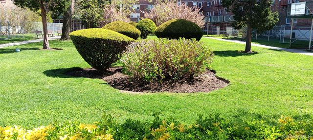 13824 68th Drive 1, Flushing, NY 11367