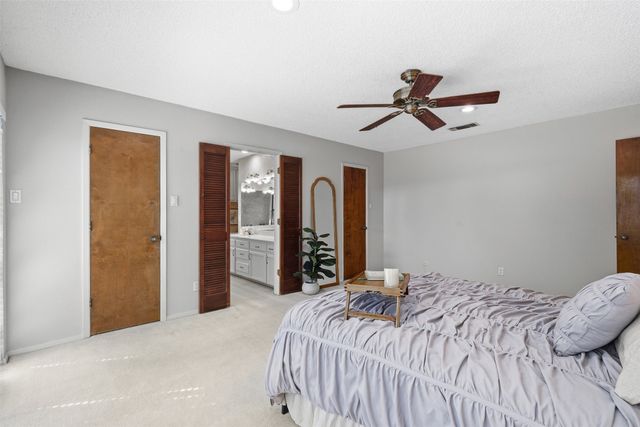 508 Fountainwood Drive, Arlington, TX 76012