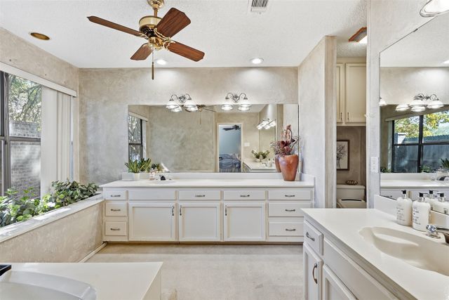 508 Fountainwood Drive, Arlington, TX 76012