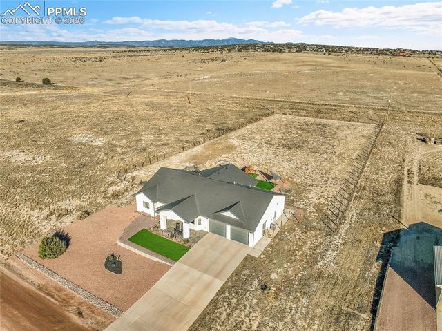 257 E Auburn Avenue, Pueblo West, CO 81007