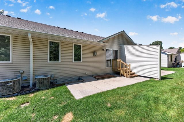 643 86th Lane NW, Coon Rapids, MN 55433
