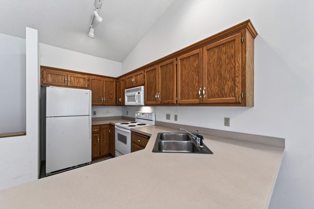 643 86th Lane NW, Coon Rapids, MN 55433