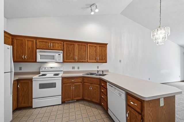 643 86th Lane NW, Coon Rapids, MN 55433