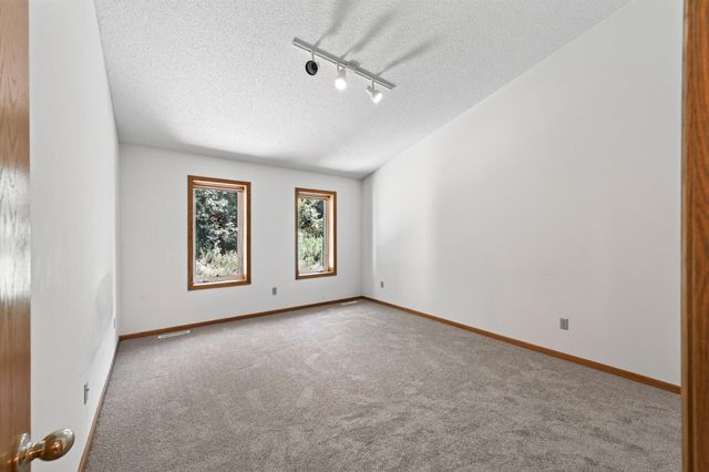 643 86th Lane NW, Coon Rapids, MN 55433