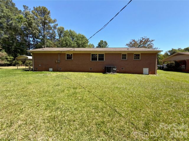 1415 Crestfield Drive, Lancaster, SC 29720