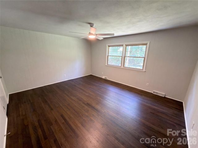 1415 Crestfield Drive, Lancaster, SC 29720