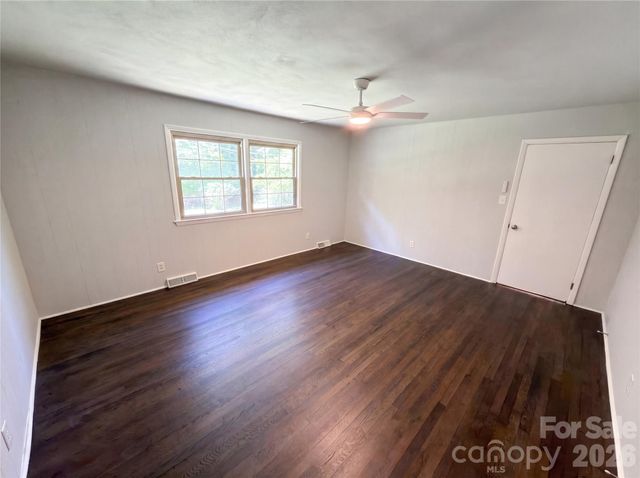 1415 Crestfield Drive, Lancaster, SC 29720
