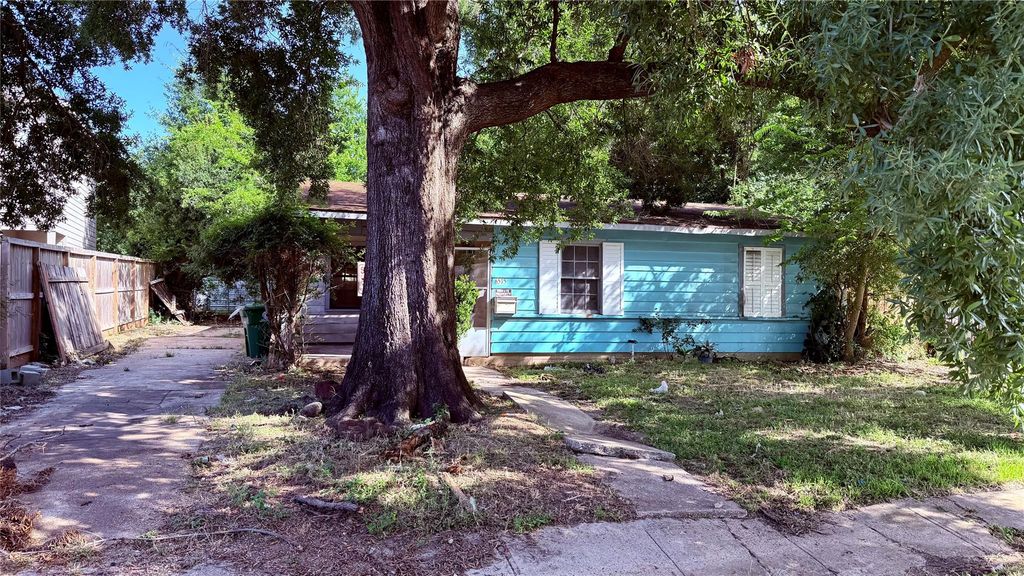 6515 Narcissus Street, Houston, TX 77087