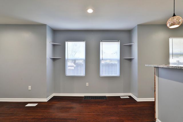 2812 E 11th Avenue, Columbus, OH 43219