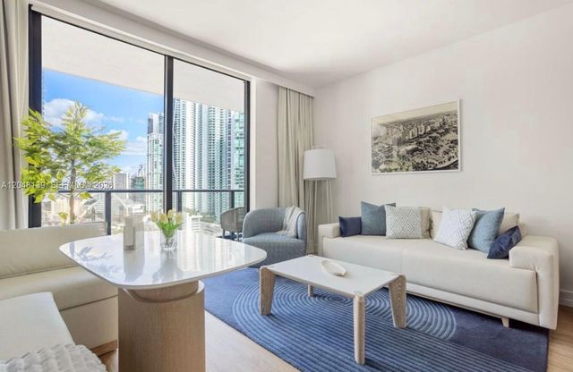 159 NE 6th Street 2002, Miami, FL 33132