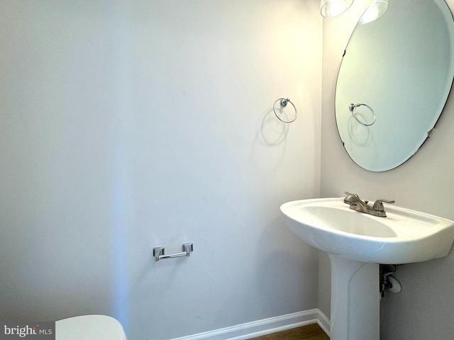 6410 KATHERINE ANN LN, Springfield, VA 22150