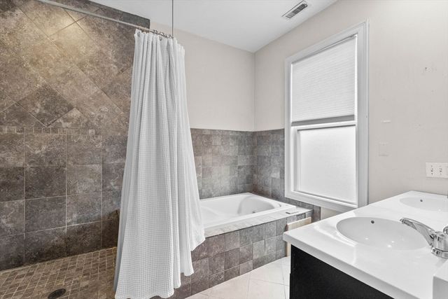 647 East 3rd 2, Boston, MA 02127