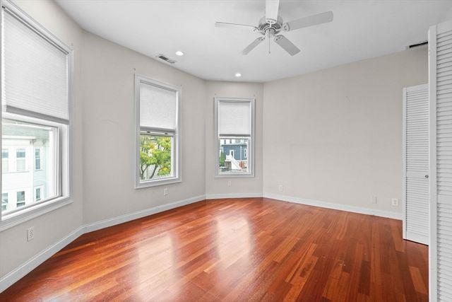 647 East 3rd 2, Boston, MA 02127