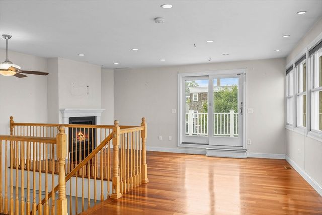 647 East 3rd 2, Boston, MA 02127