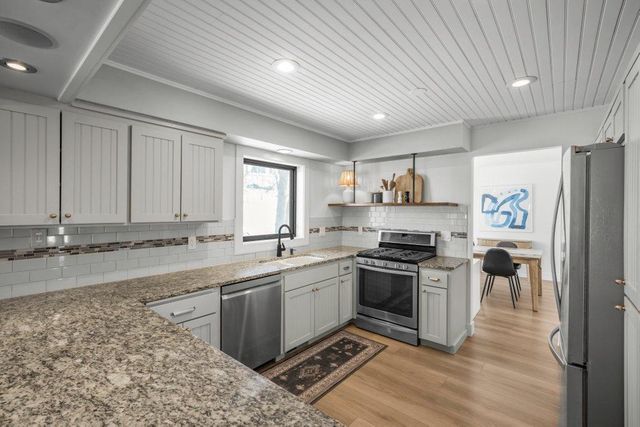 9740 67th Avenue N, Maple Grove, MN 55369