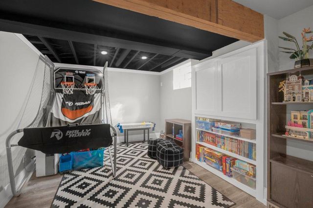 9740 67th Avenue N, Maple Grove, MN 55369