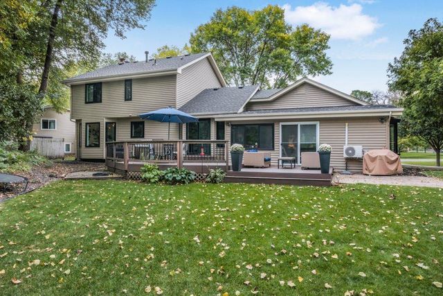 9740 67th Avenue N, Maple Grove, MN 55369