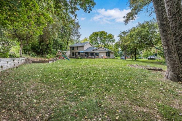 9740 67th Avenue N, Maple Grove, MN 55369