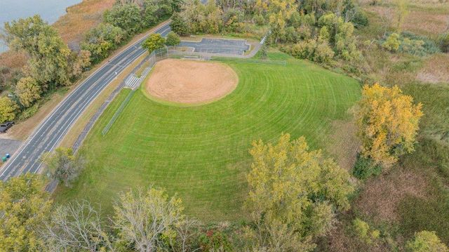 9740 67th Avenue N, Maple Grove, MN 55369