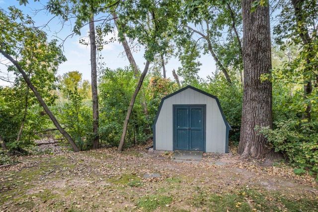 9740 67th Avenue N, Maple Grove, MN 55369