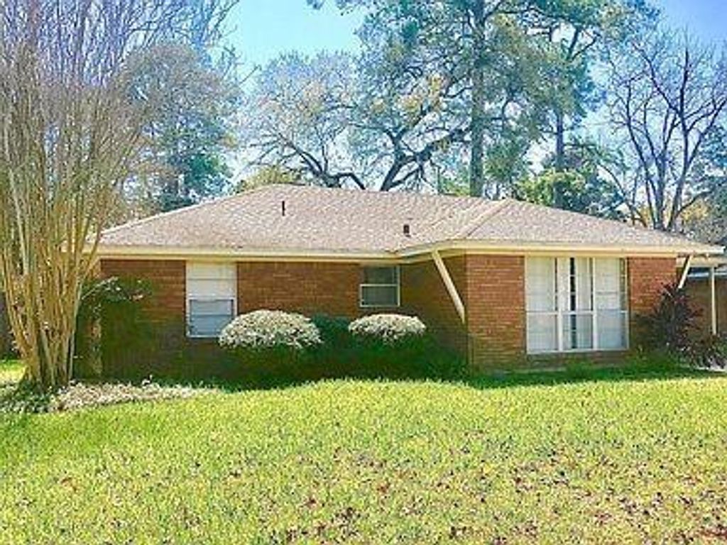 2115 Gardenia Drive, Houston, TX 77018