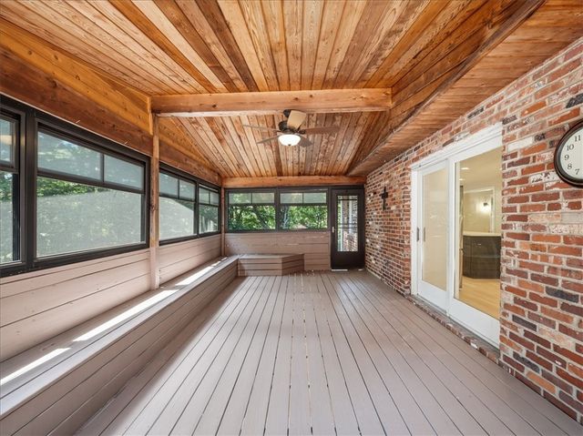 150 Maple Dr, Pine Twp, PA 15090