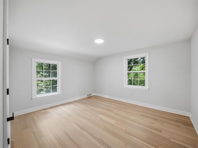 150 Maple Dr, Pine Twp, PA 15090