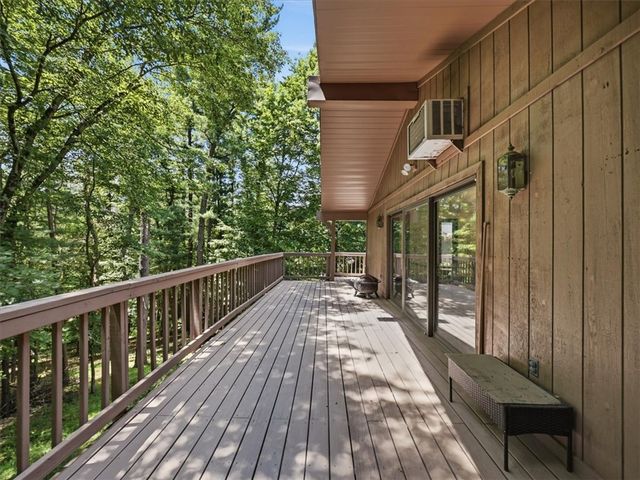 150 Maple Dr, Pine Twp, PA 15090